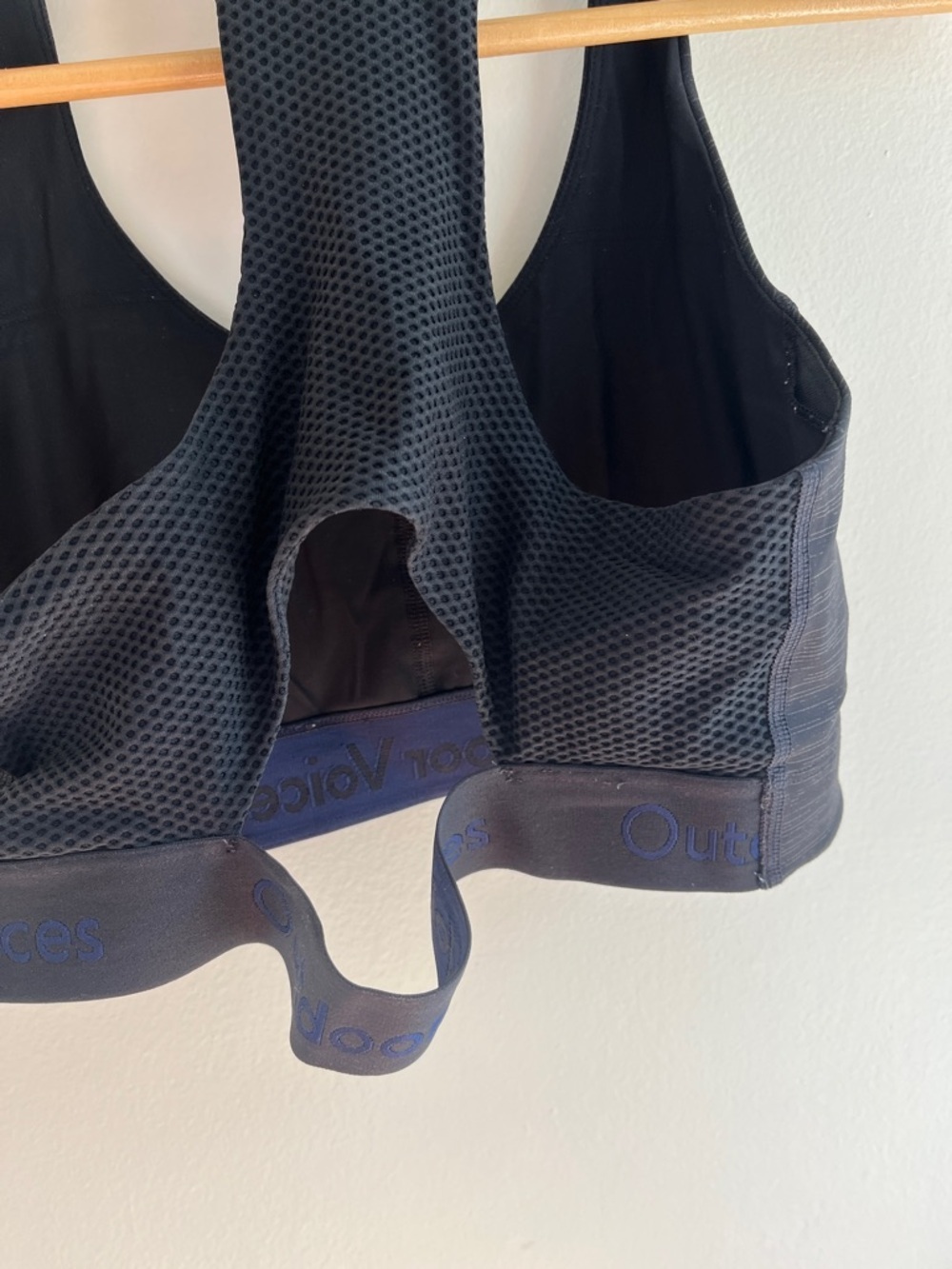 Black Outdoor Voices sports bra medium - Picture 3 of 4